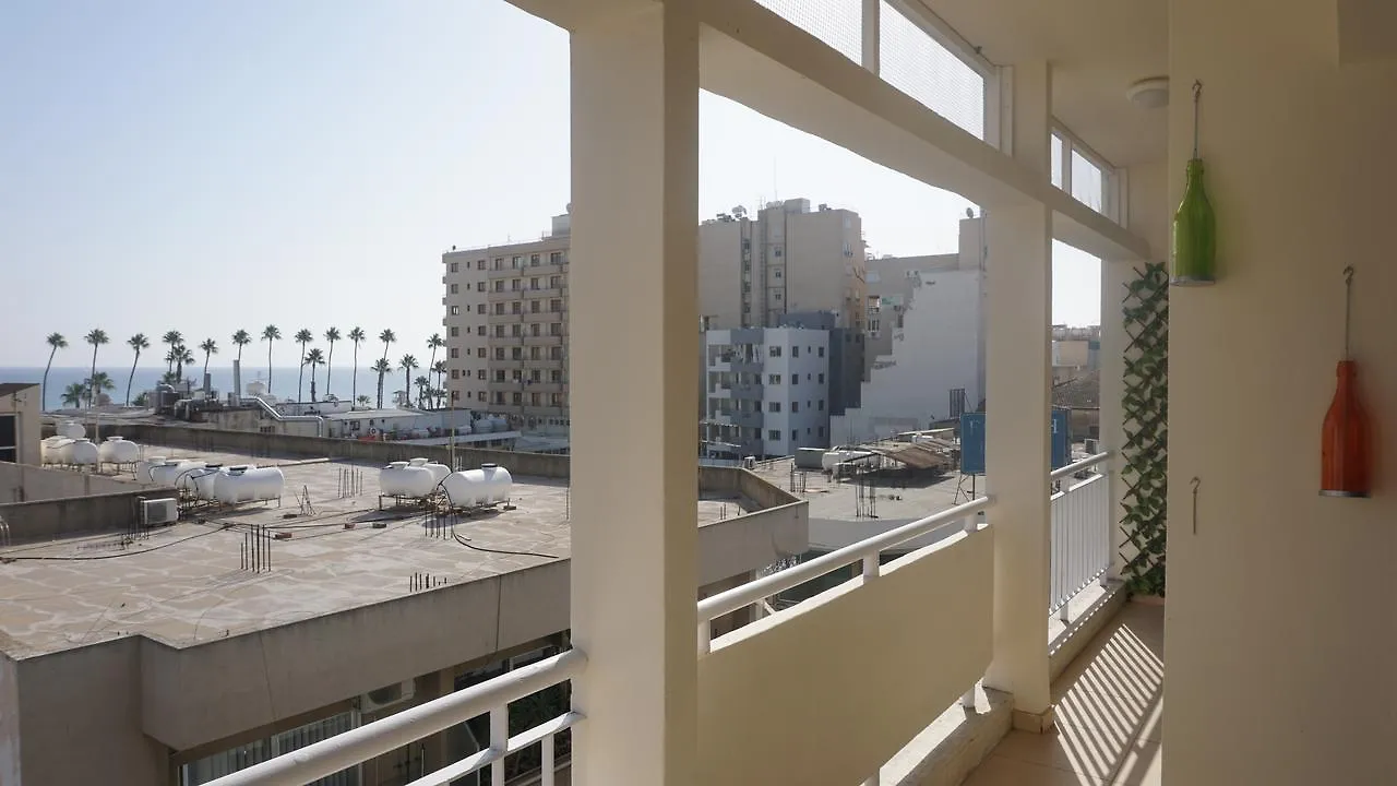 לרנקה Lazuli City Seaview Apartment 34